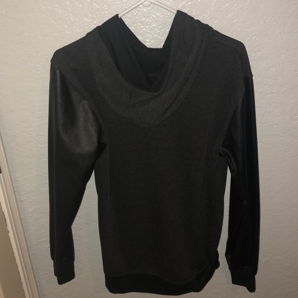 Sweater - Picture 2 of 3